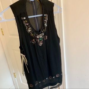 Nicole Miller top w/ 🌸 💎